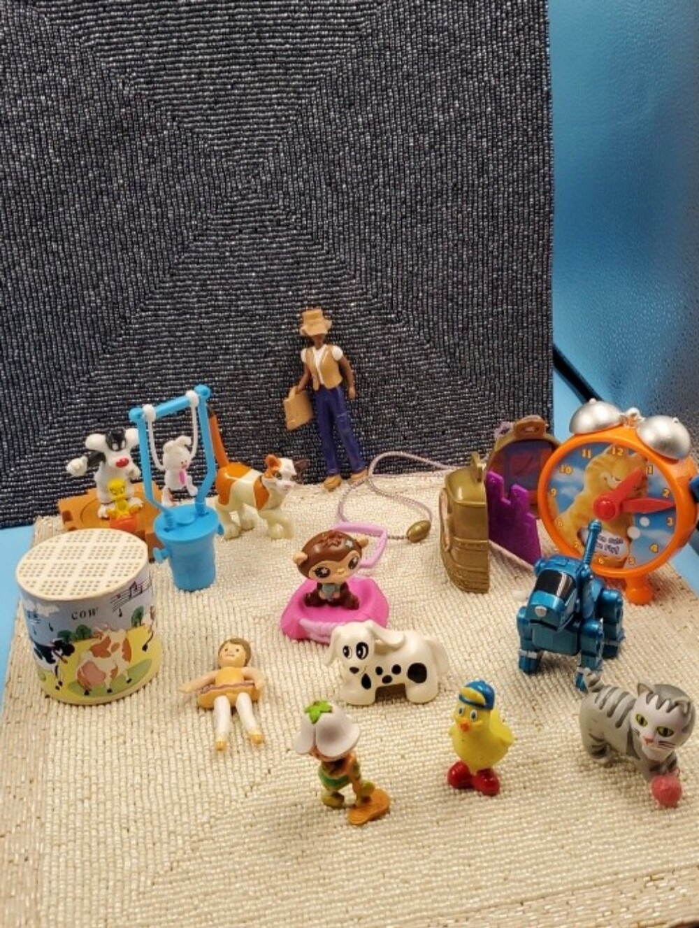 Vintage and promotional 14 toys from the late 1990s and early 2000s (C20)